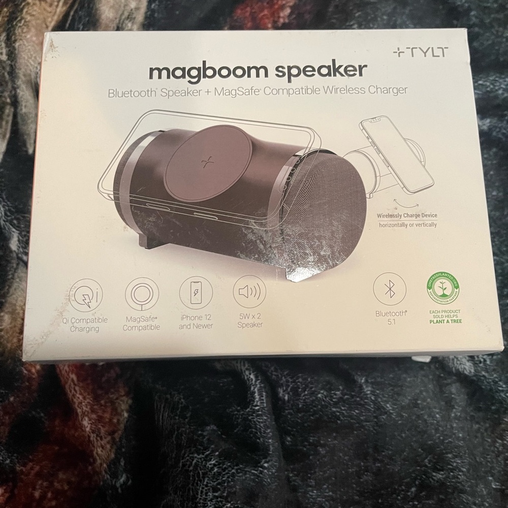 Magboom Black Portable Bluetooth Speaker